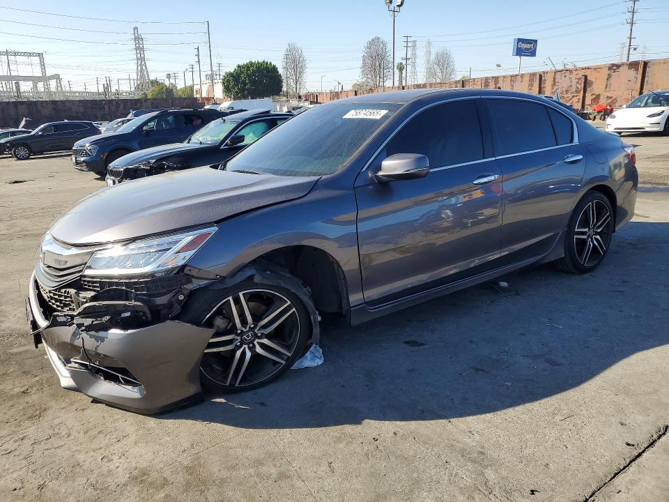 2017 HONDA ACCORD — VIN 1HGCR3F96HA038771