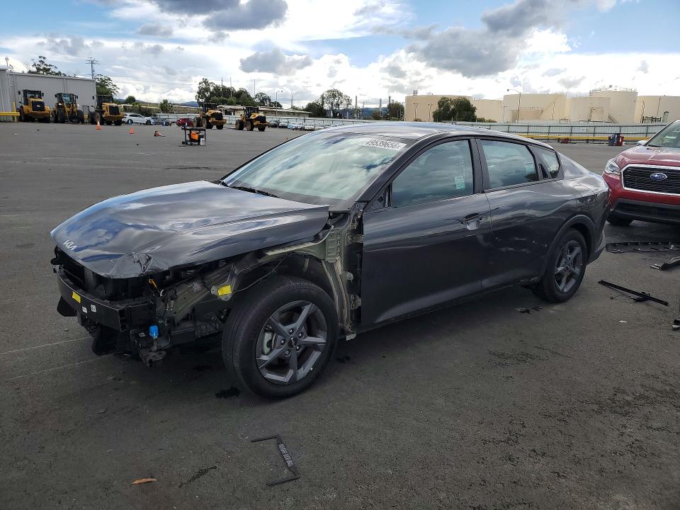2025 KIA K4 — VIN 3KPFT4DE9SE145692