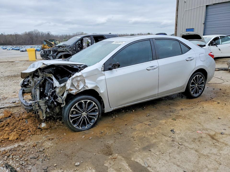 2016 TOYOTA COROLLA — VIN 5YFBURHE4GP473739