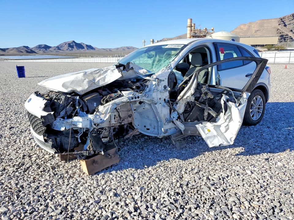 2022 FORD ESCAPE — VIN 1FMCU0F60NUA33508