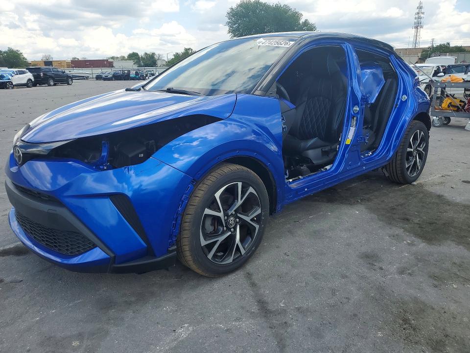 2020 TOYOTA C-HR — VIN NMTKHMBX8LR107395