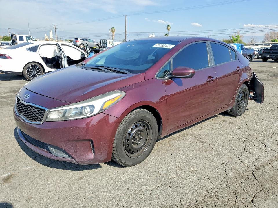 2017 KIA FORTE — VIN 3KPFK4A7XHE079879