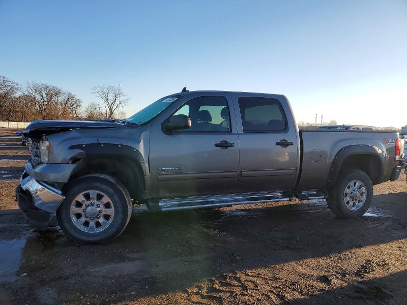 2013 GMC SIERRA K25 — VIN 1GT120EG7DF208674