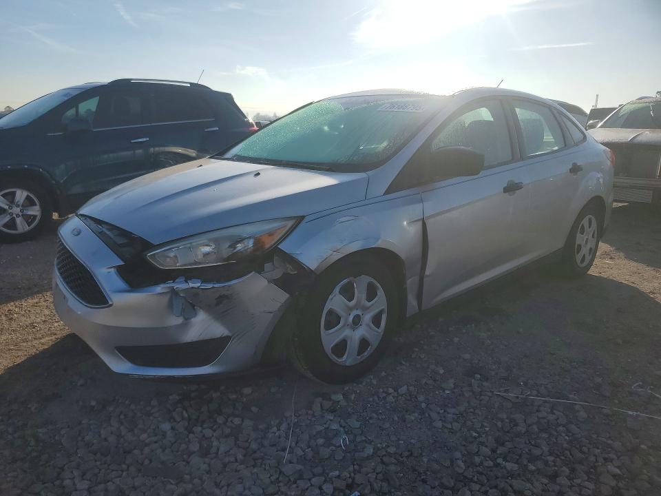 2017 FORD FOCUS — VIN 1FADP3E2XHL346372