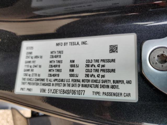 5YJ3E1EB4SF061077