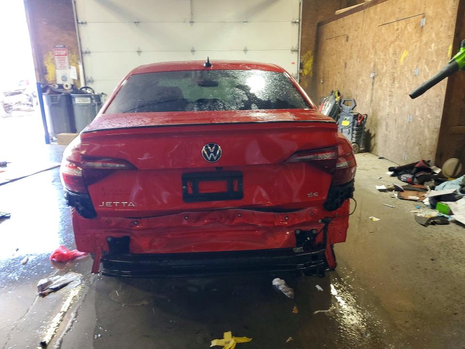 3VW7M7BU6PM045637