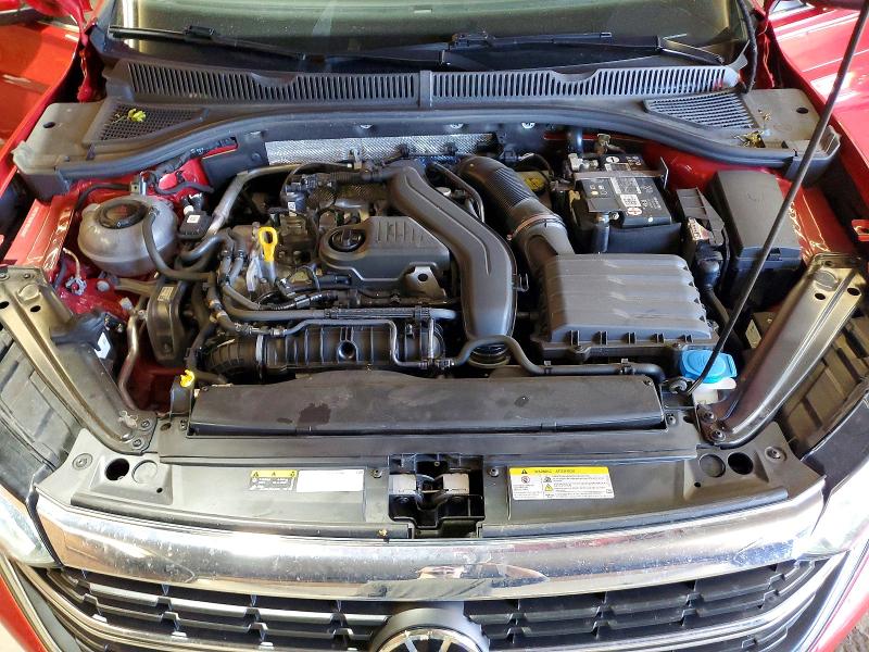 3VW7M7BU6PM045637