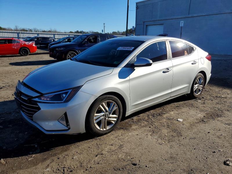 2019 HYUNDAI ELANTRA SE — VIN 5NPD84LF7KH403142