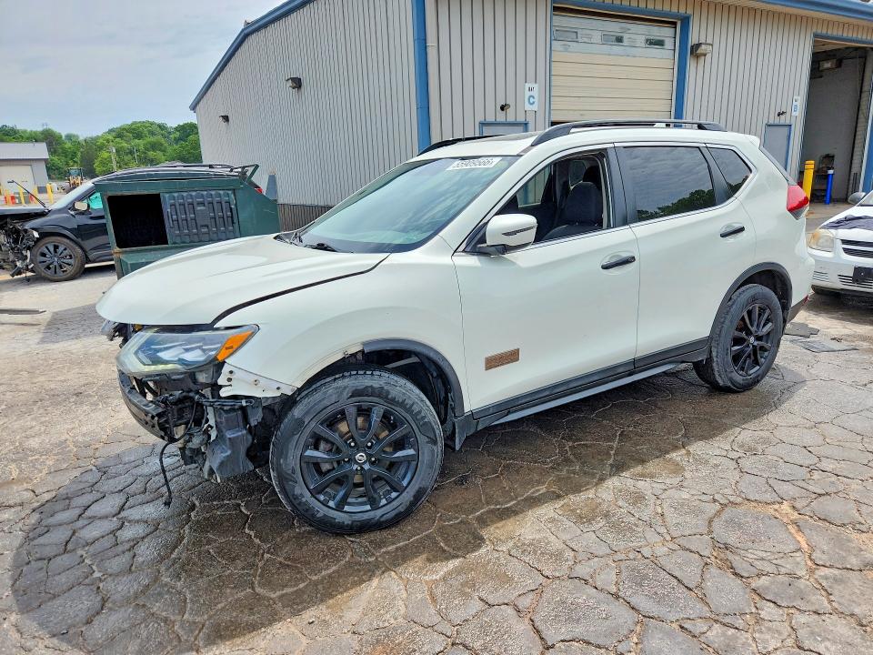 2017 NISSAN ROGUE — VIN 5N1AT2MV0HC768726