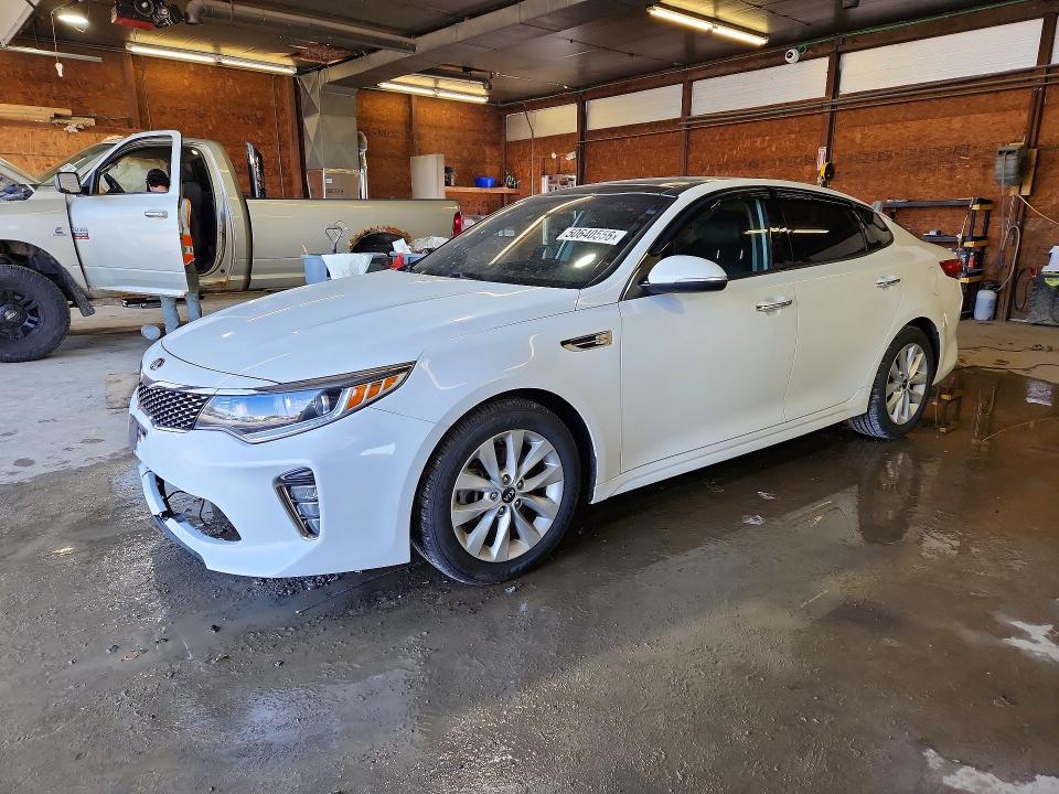 2018 KIA OPTIMA — VIN 5XXGU4L30JG209688