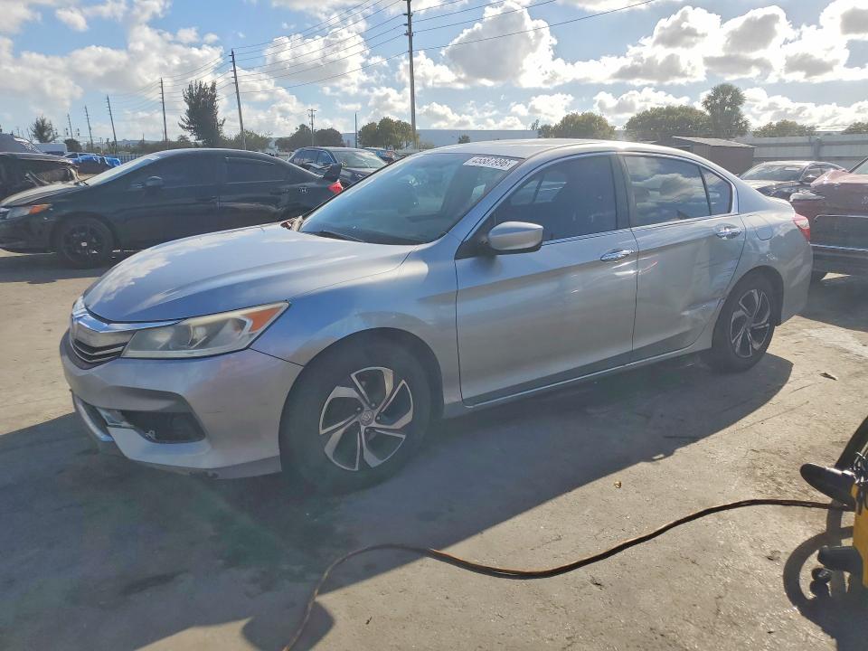2017 HONDA ACCORD — VIN 1HGCR2F30HA173573