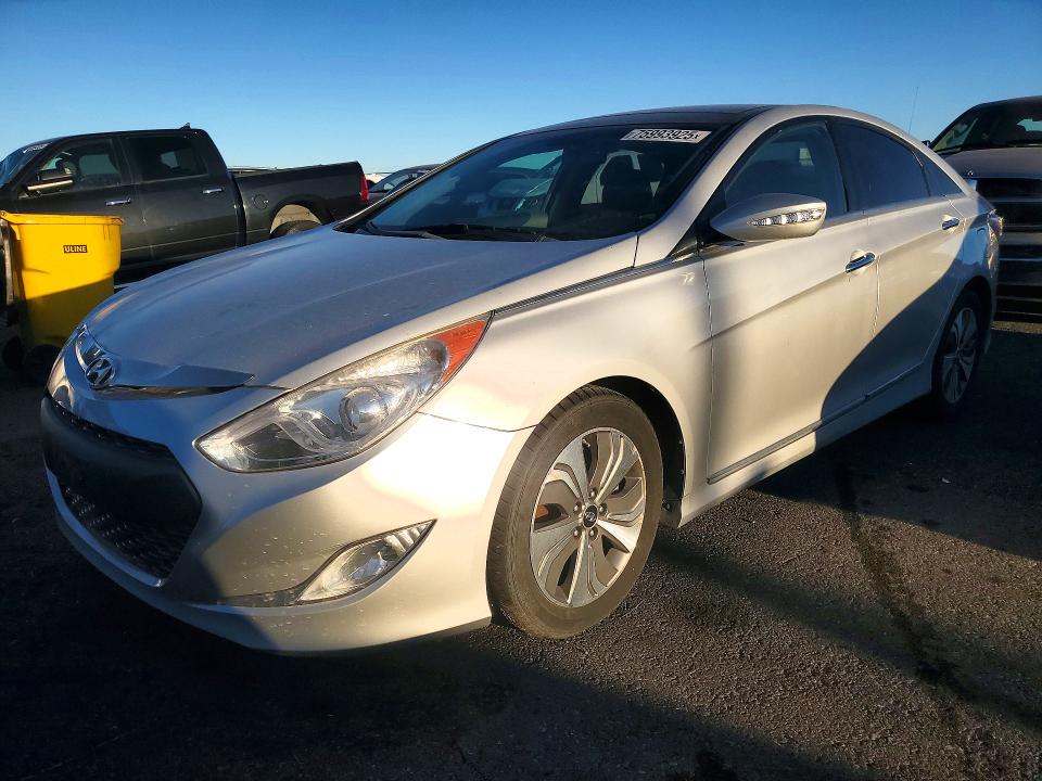 2015 HYUNDAI SONATA — VIN KMHEC4A41FA130258