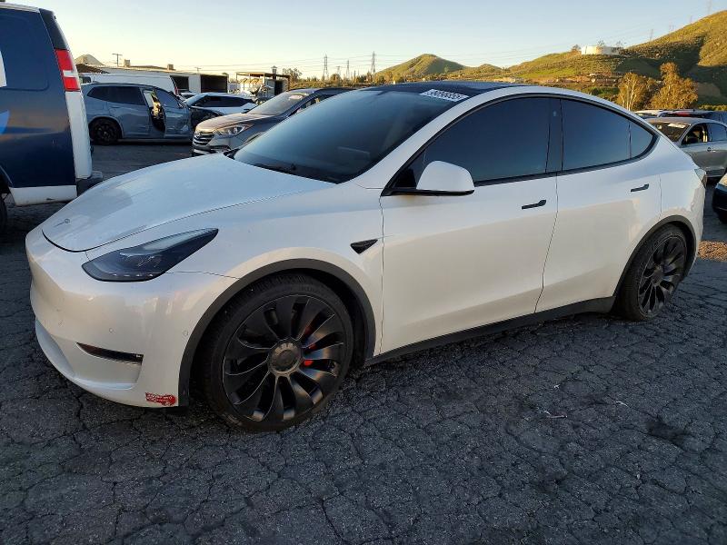 2022 TESLA MODEL Y — VIN 7SAYGDEF7NF494758