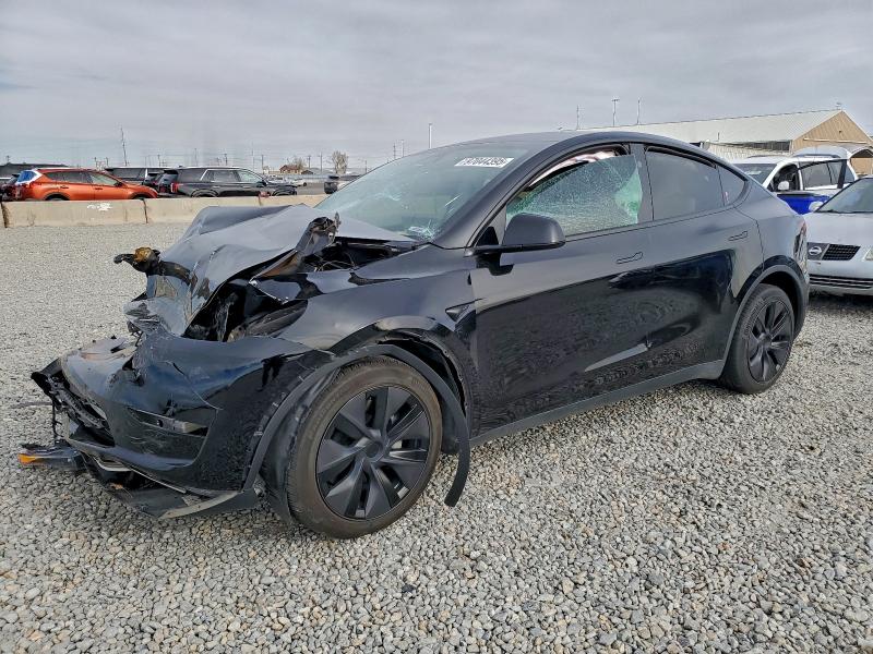 2025 TESLA MODEL Y — VIN 7SAYGAEEXSF305778