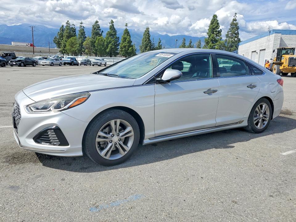 2018 HYUNDAI SONATA — VIN 5NPE34AF5JH596590
