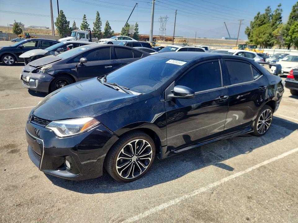 2015 TOYOTA COROLLA — VIN 5YFBURHE8FP302510
