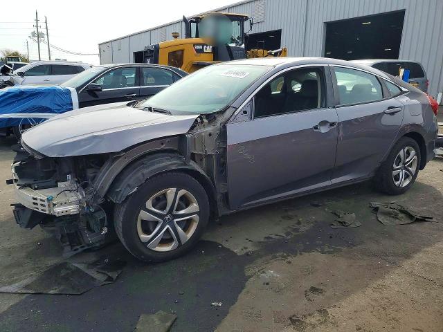2018 HONDA CIVIC — VIN 19XFC2F55JE010371