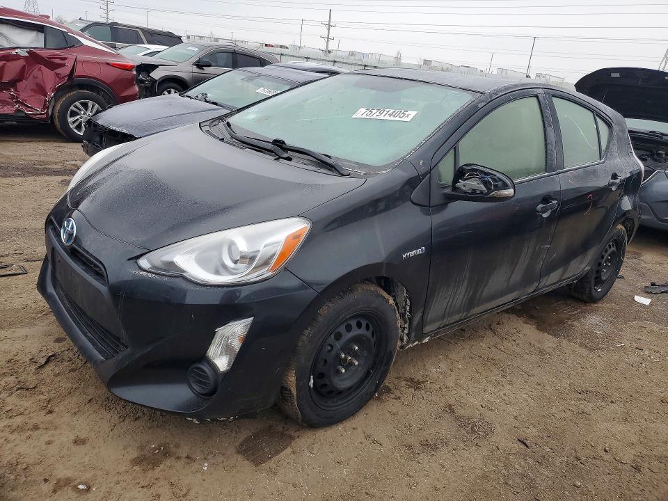 2015 TOYOTA PRIUS C — VIN JTDKDTB33F1580725
