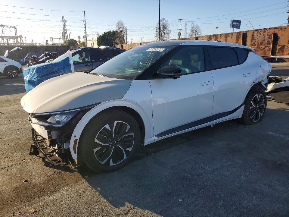 2024 KIA EV6 — VIN KNDC44LA6R5223222