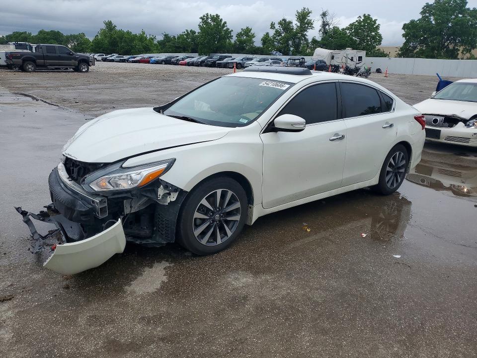 2016 NISSAN ALTIMA — VIN 1N4AL3AP3GC147288