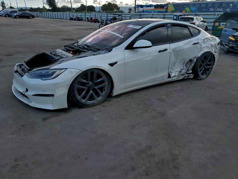 2022 TESLA MODEL S — VIN 5YJSA1E61NF460155