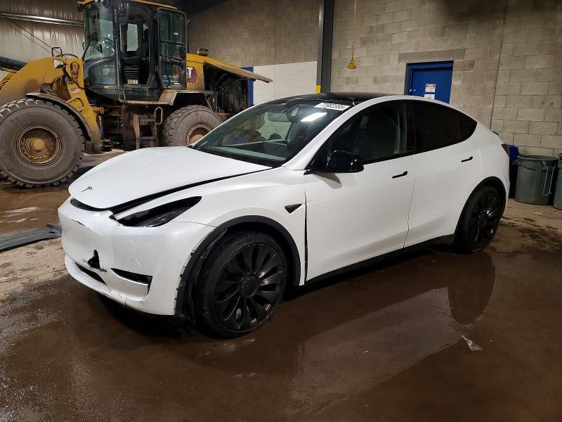 2022 TESLA MODEL Y — VIN 7SAYGDEF1NF324394