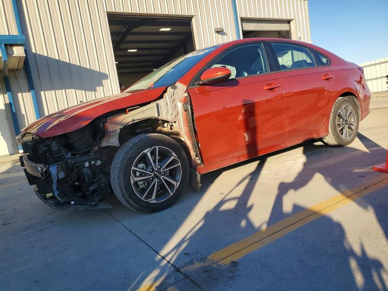 2024 KIA FORTE LX — VIN 3KPF24ADXRE703526