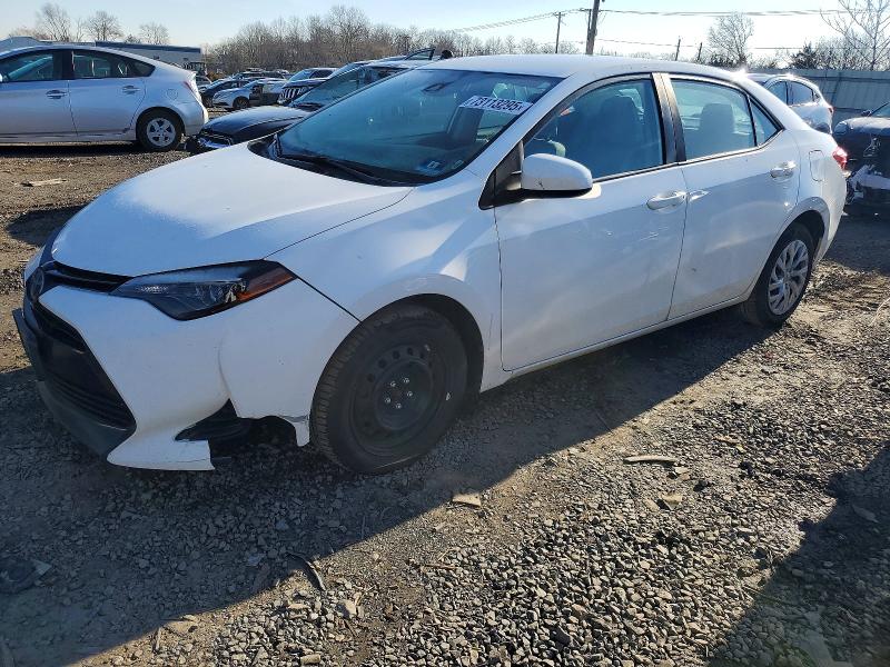 2018 TOYOTA COROLLA — VIN 2T1BURHE9JC092413