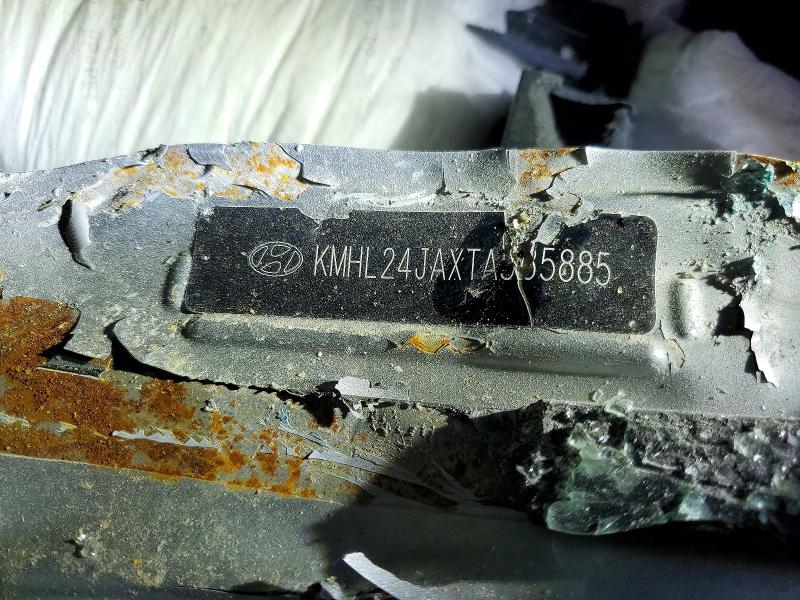KMHL24JAXTA535885