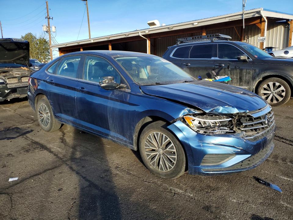 3VWCB7BU7LM032684