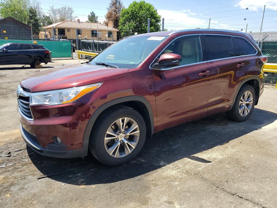 2015 TOYOTA HIGHLANDER — VIN 5TDJKRFH9FS105528