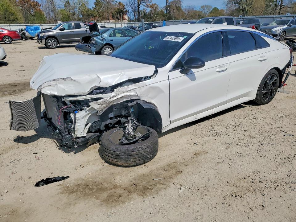 2025 KIA K5 — VIN KNAG64J77S5353452