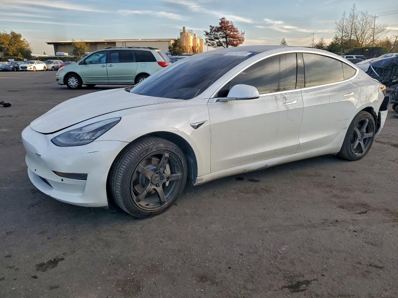 2020 TESLA MODEL 3 — VIN 5YJ3E1EA5LF613193