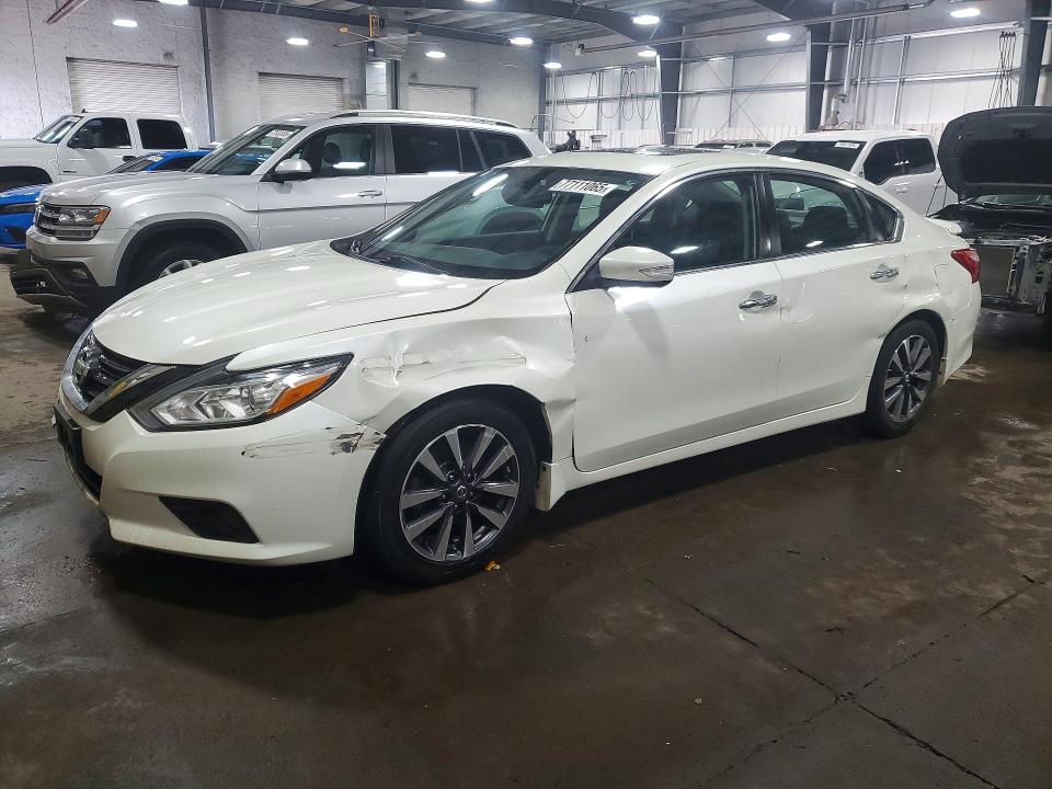 2017 NISSAN ALTIMA — VIN 1N4AL3AP1HC285171