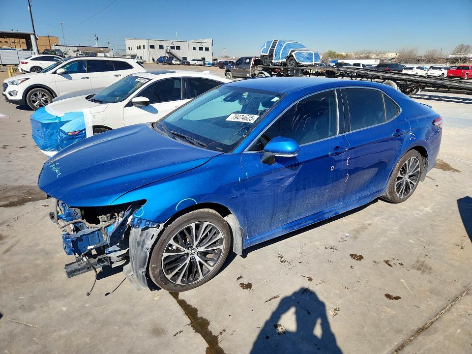 2018 TOYOTA CAMRY — VIN 4T1B11HK0JU070833