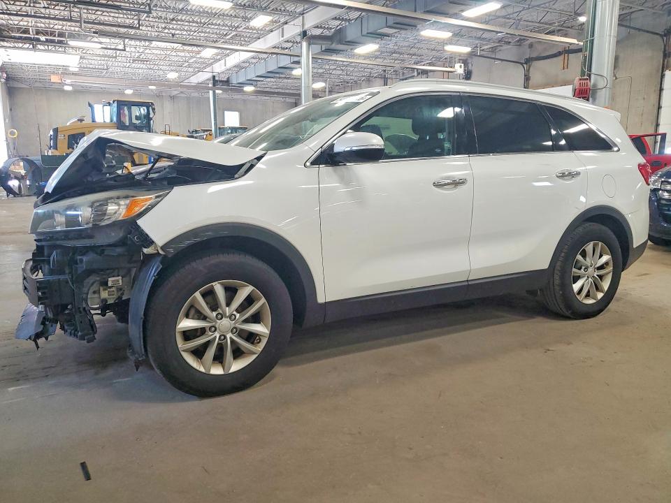 2016 KIA SORENTO — VIN 5XYPG4A33GG052687