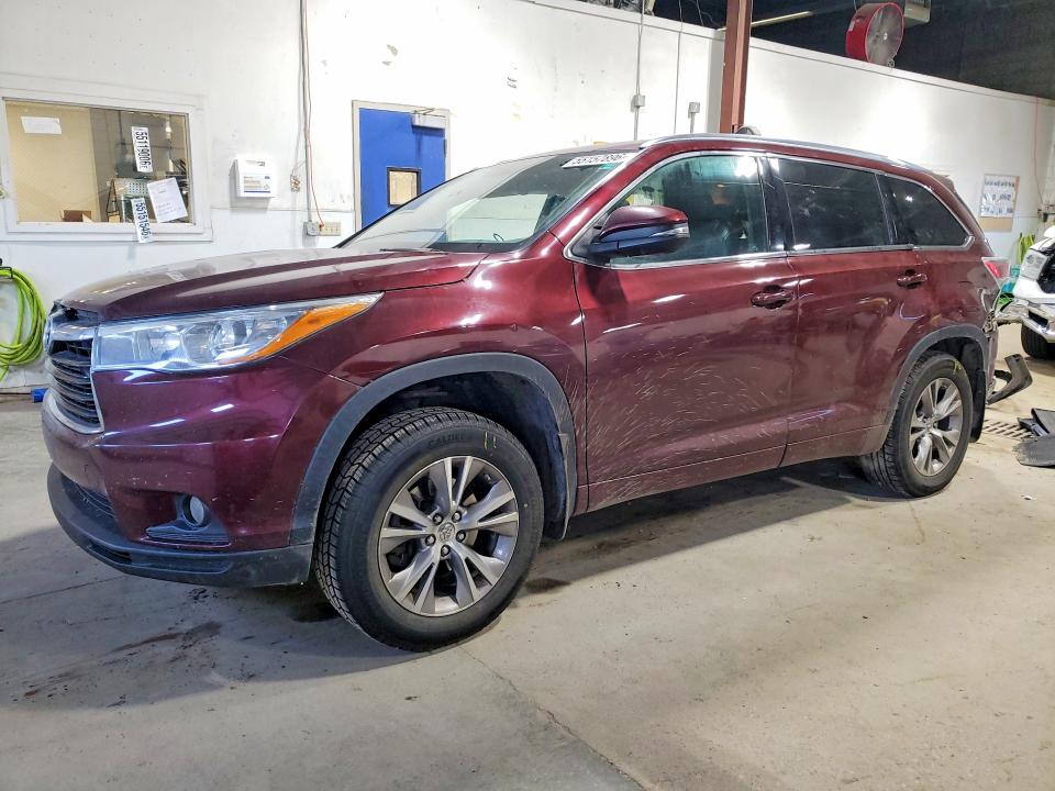 2015 TOYOTA HIGHLANDER — VIN 5TDJKRFH1FS175928