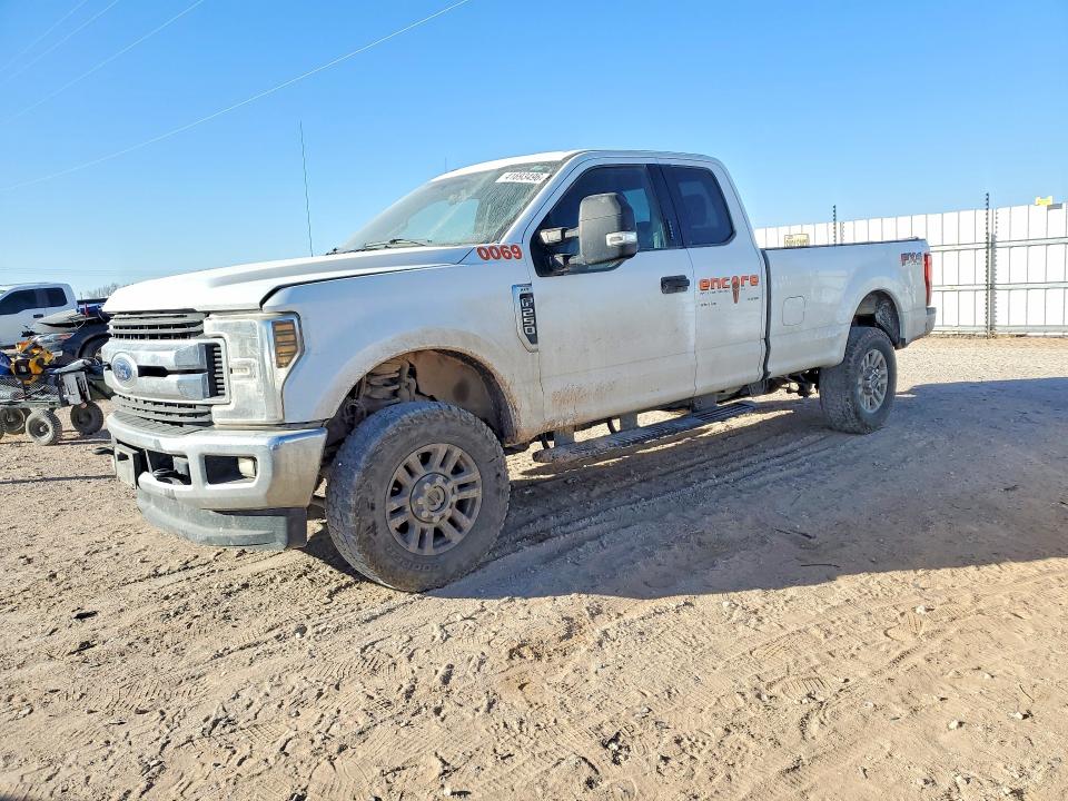 2018 FORD F250 — VIN 1FT7X2B66JED00069