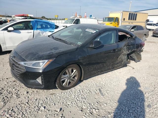 2019 HYUNDAI ELANTRA SE — VIN 5NPD84LFXKH413860