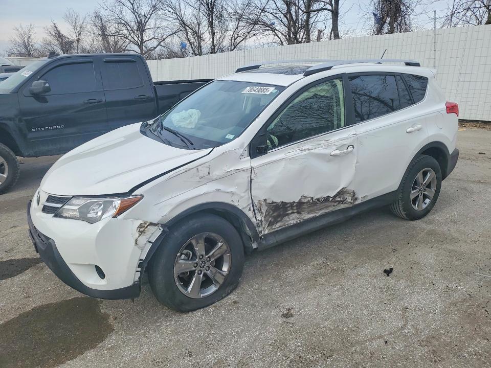 2015 TOYOTA RAV4 — VIN JTMWFREV9FD070535