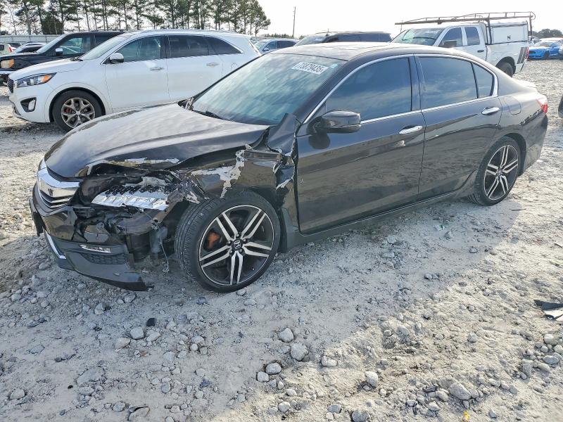 2017 HONDA ACCORD — VIN 1HGCR3F95HA030421