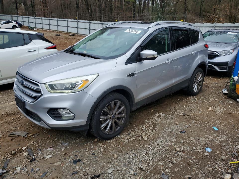 2017 FORD ESCAPE — VIN 1FMCU9JD3HUA56392
