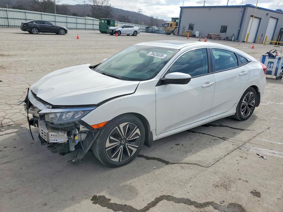 2017 HONDA CIVIC — VIN 19XFC1F32HE029687