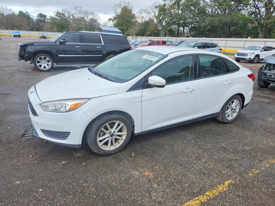 2017 FORD FOCUS — VIN 1FADP3F20HL280364