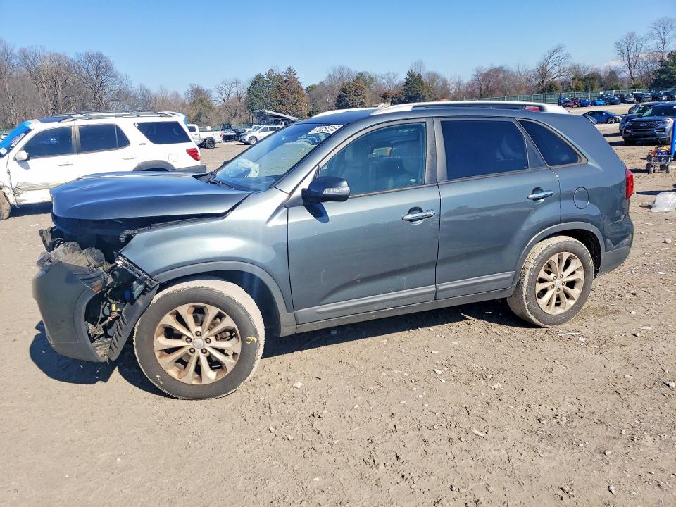 2015 KIA SORENTO — VIN 5XYKU4A73FG563594