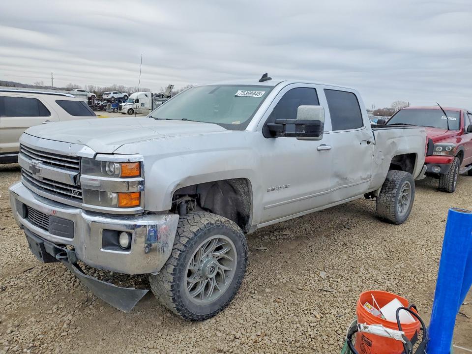 2015 CHEVROLET SILVERADO — VIN 1GC1KWEG5FF617021
