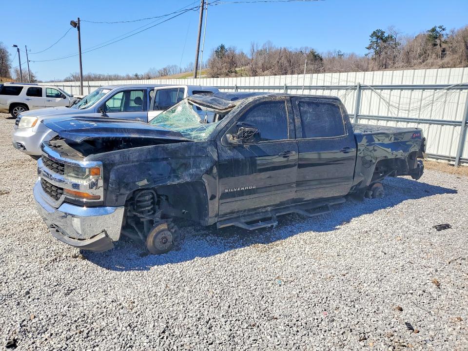 2018 CHEVROLET SILVERADO — VIN 3GCUKREC8JG508202