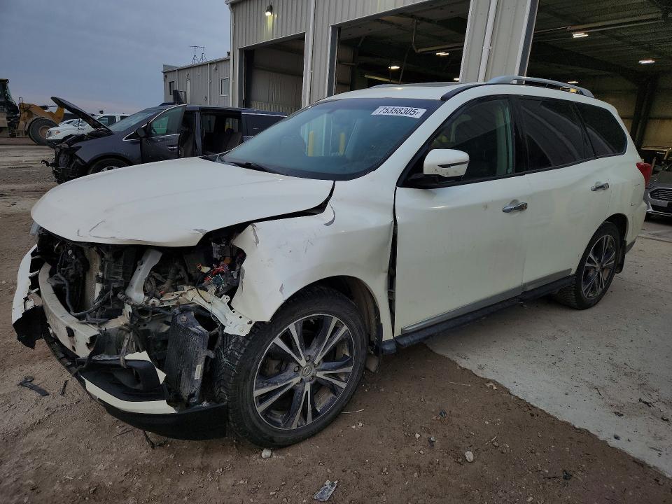 2018 NISSAN PATHFINDER — VIN 5N1DR2MM2JC617668
