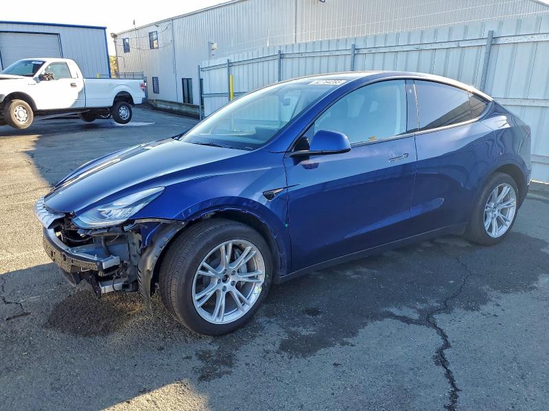 2022 TESLA MODEL Y — VIN 7SAYGDEE2NF421899