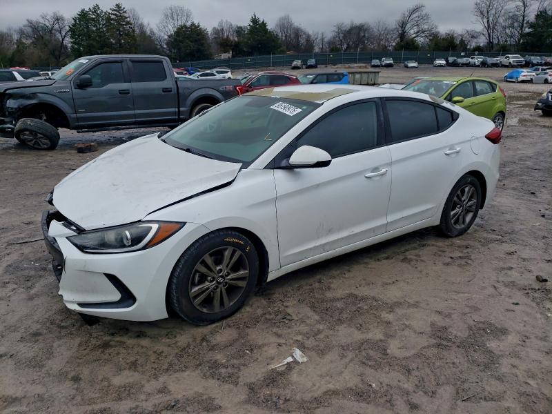 2018 HYUNDAI ELANTRA SE — VIN 5NPD84LF4JH239539
